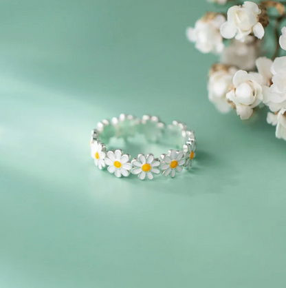 Vintage Daisy Flower Ring